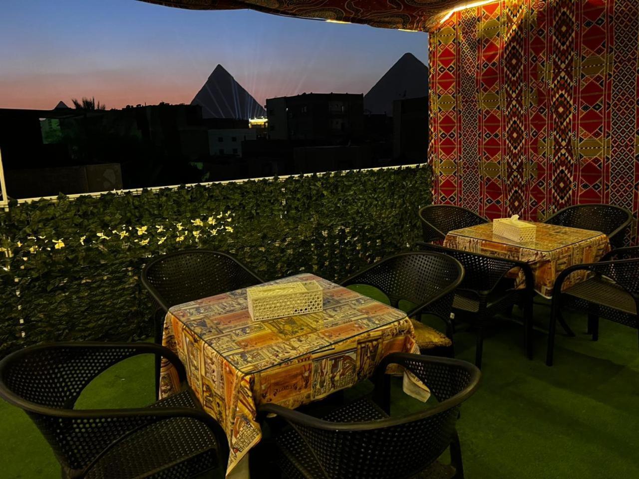 مبيت وإفطار Kafret el-Gabal Jana Pyramids View In 3 المظهر الخارجي الصورة