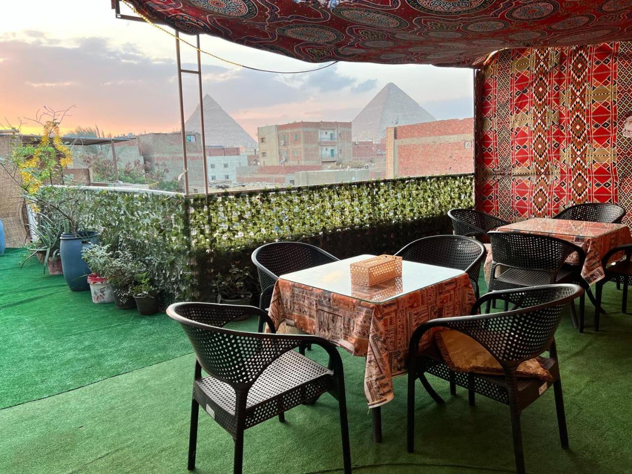 مبيت وإفطار Kafret el-Gabal Jana Pyramids View In 3 المظهر الخارجي الصورة